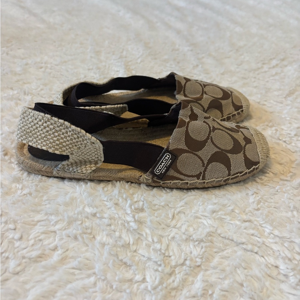 NWOT Coach Signature C Espadrille Flats Women’s sz 6. - Picture 2 of 6